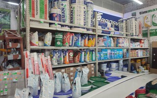 Магазин "СтройГород" (бывший Евробуд) на ул. Митрополитская