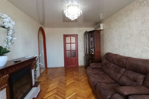 Снять 3-комнатную квартиру в Мариуполе, ул. Курчатова, 53 м²