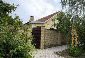 Продается просторный и современный дом в Левобережном районе города Мариуполь 