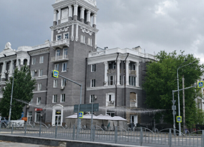 Продается 3-комнатная квартира в Центральном районе 