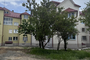 Продажа 4-х комнатной квартиры в коттеджном доме