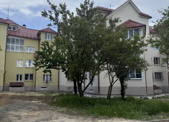 Продажа 4-х комнатной квартиры в коттеджном доме