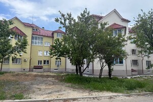 Продажа 4-х комнатной квартиры в коттеджном доме