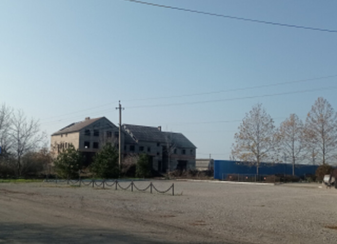 В продаже административно-коммерческий комплекс, расположенный на трассе Мариуполь-Мелекино