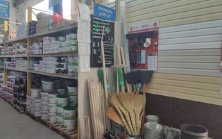 Магазин "СтройГород" (бывший Евробуд) на ул. Митрополитская