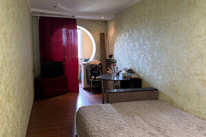 Продается трёхкомнатная квартира