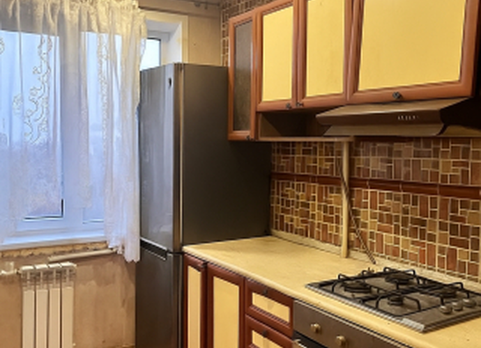 Продаётся трехкомнатная квартира в Левобережном районе