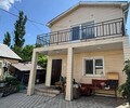 Продаются два дома на одном участке