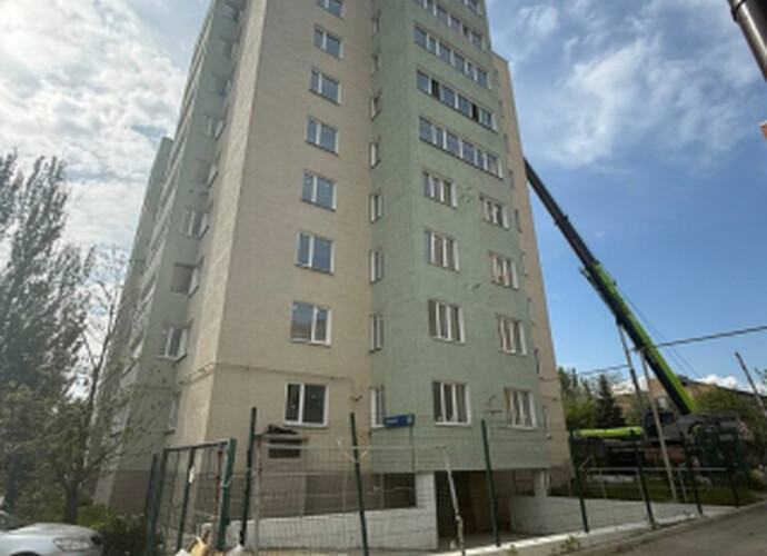 Продается 4-комнатная квартира в Приморском районе 