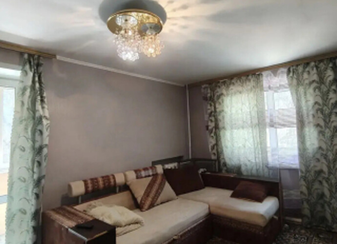 Продается светлая двухкомнатная квартира в Ильичёвском районе