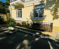 Продается 2- комнатная квартира (сталинка), в центре Мариуполя, район драмтеатра