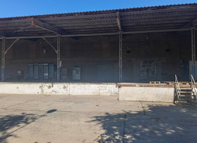 Сдаётся в аренду склад на Таганрогской трассе с большой площадью и рампой