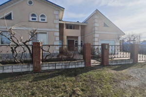 Продам двухэтажный дом в с. Агробаза, Мангушский район