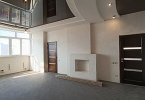 Продается трехкомнатная квартира в Центральном районе