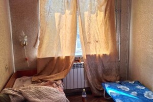 Продается четырехкомнатная квартира