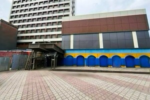 Помещение свободного назначения 1098.8 м²
