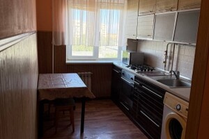 Продается трехкомнатная квартира