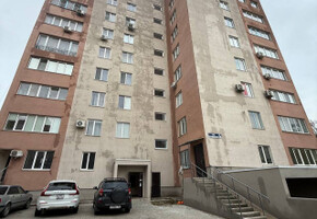 Просторная квартира с видом на море в сердце Приморского района!