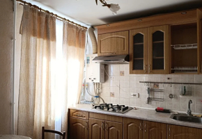 Продам 2-комнатную квартиру в Приморском районе, рынок Застава, с мебелью и техникой  