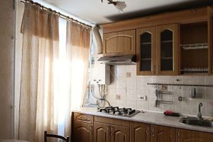 Продам 2-комнатную квартиру в Приморском районе, рынок Застава, с мебелью и техникой  