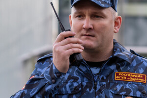 Охранник ВОХР