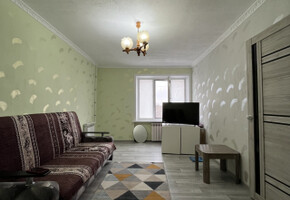 Продается квартира гостинного типа в Ильичевском районе