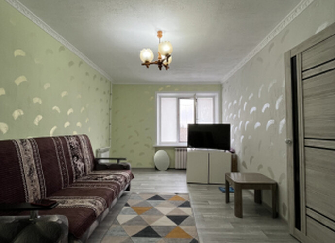 Продается квартира гостинного типа в Ильичевском районе