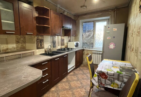 Продается трехкомнатная квартира в Центральном районе