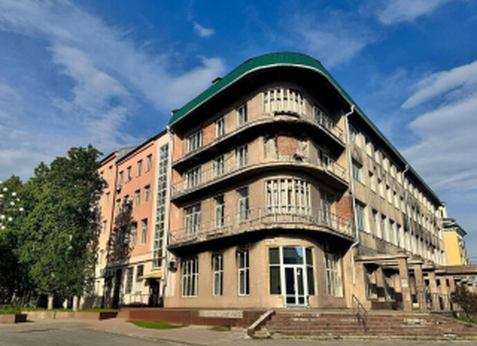 Продаётся двухкомнатная квартира в Центральном районе