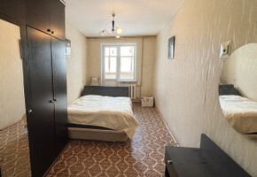 Продается трехкомнатная квартира на Левом берегу