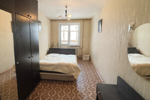 Продается трехкомнатная квартира на Левом берегу