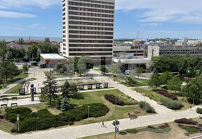 Сдаётся 2-комнатная квартира в самом центре Мариуполя