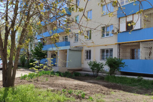 Продаётся 2-комнатная квартира в Мариуполе