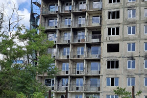 Продается трехкомнатная квартира в Левобережном районе