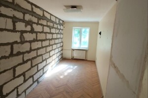 Продается двухкомнатная квартира