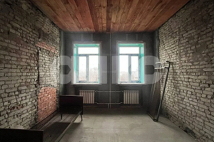 Продается трехкомнатная квартира в Левобережном районе на улице Пашковского