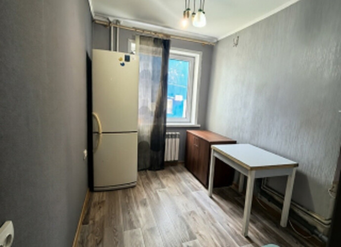 Продаётся однокомнатная квартира площадью 34,4 квадратных метров на первом этаже (из 9) в г. Мариуполь, бульвар Шевченко. 