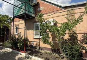 Продается дом в Першотравневом р-не, с. Урзуф