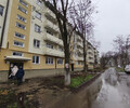 Продается трехкомнатная квартира в Центральном районе возле Самолета