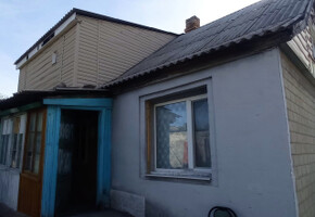 Продаётся однокомнатная квартира в двухэтажном доме в Левобережном районе