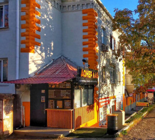 Стрит фуд Doner Lab на пр. Металлургов