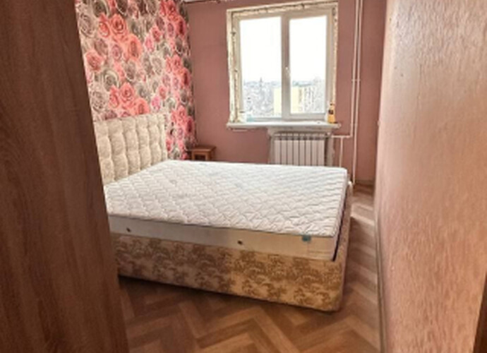 Продается трехкомнатная квартира в Центральном районе