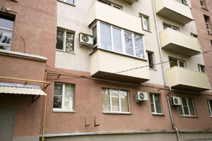 Продается 2-комнатная  в Приморском районе 