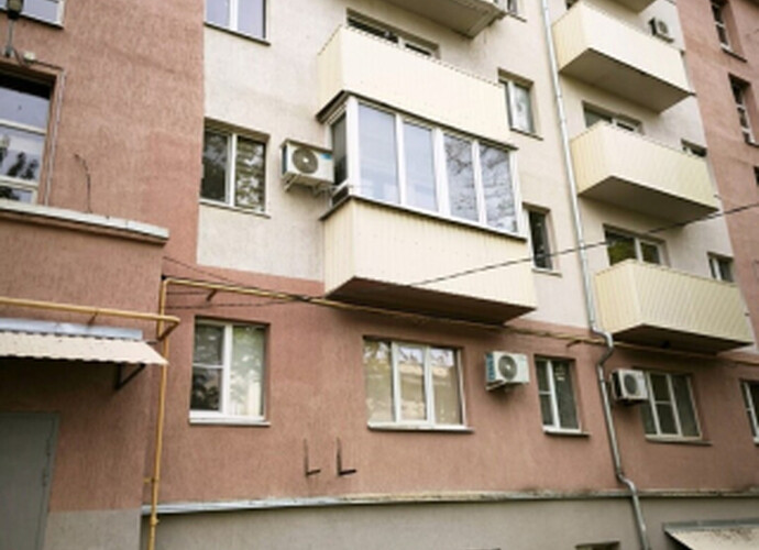 Продается 2-комнатная  в Приморском районе 