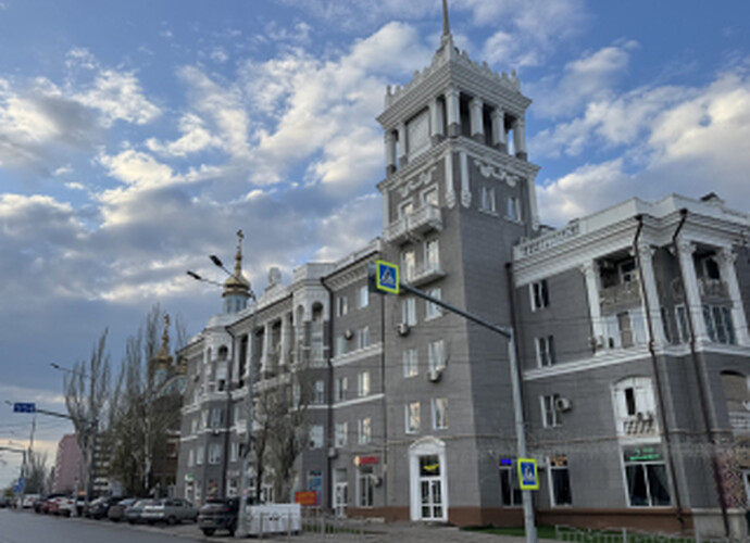 Продается двухкомнатная квартира в Центральном районе