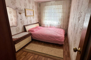 Сдается в долгосрочную аренду двухкомнатная квартира в центре города