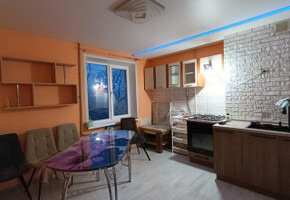 Продается четырехкомнатная квартира в Левобережном районе