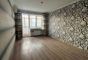 Продаётся трехкомнатная квартира в Левобережном районе