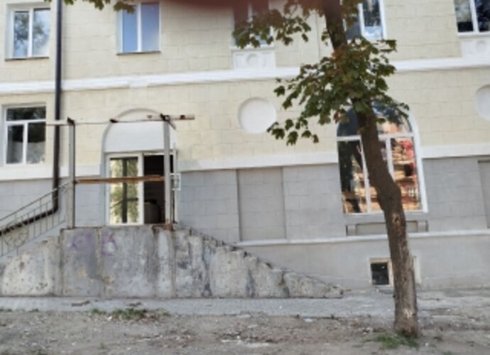 Сдается в аренду помещение свободного назначения на первом этаже в Центральном районе, улица Артема