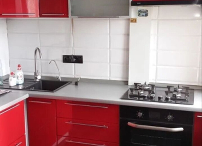 Продается 2 комнатная квартира 42 м²